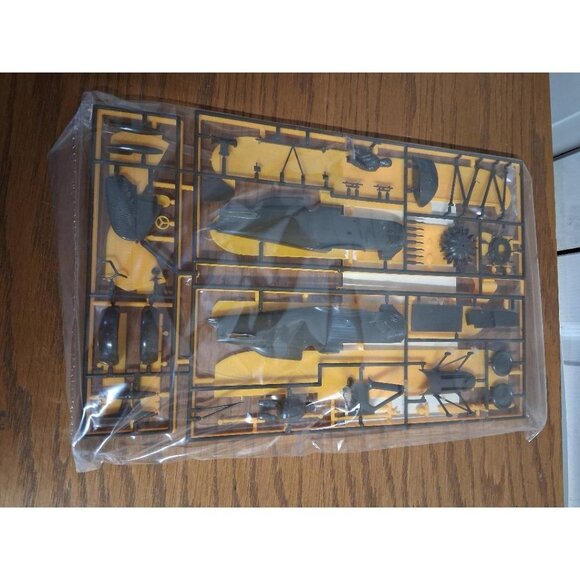 Hasegawa Boeing P-12E 1/32 Scale Model Kit U.S. Army Pursuit Plane Series 132 Vi - Picture 5 of 8